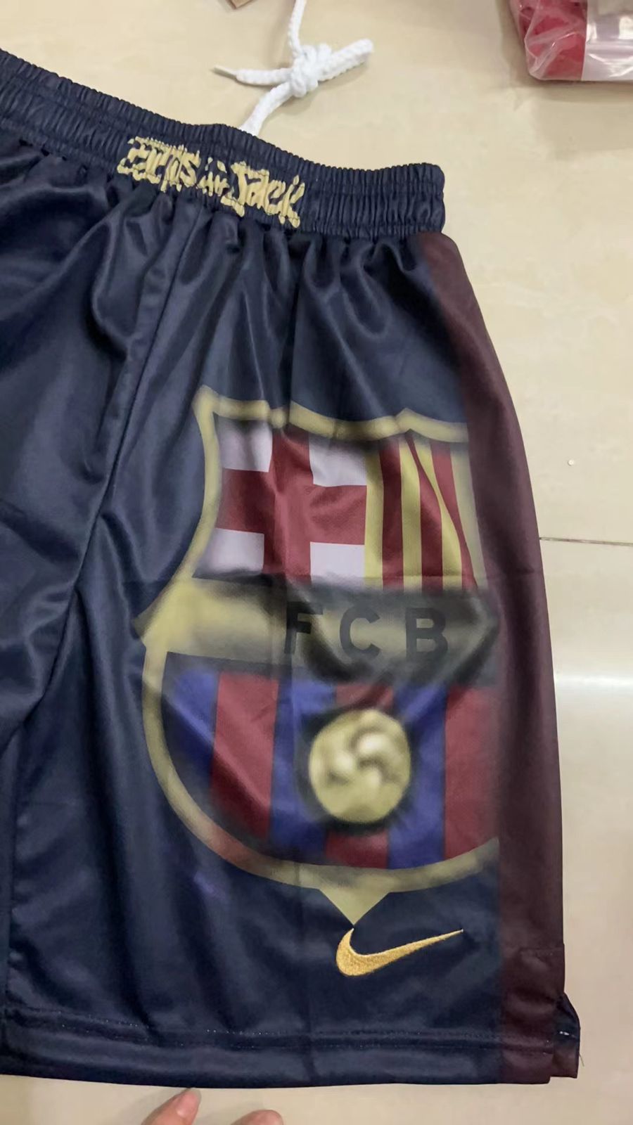 Short Retro Travis X Barcelona