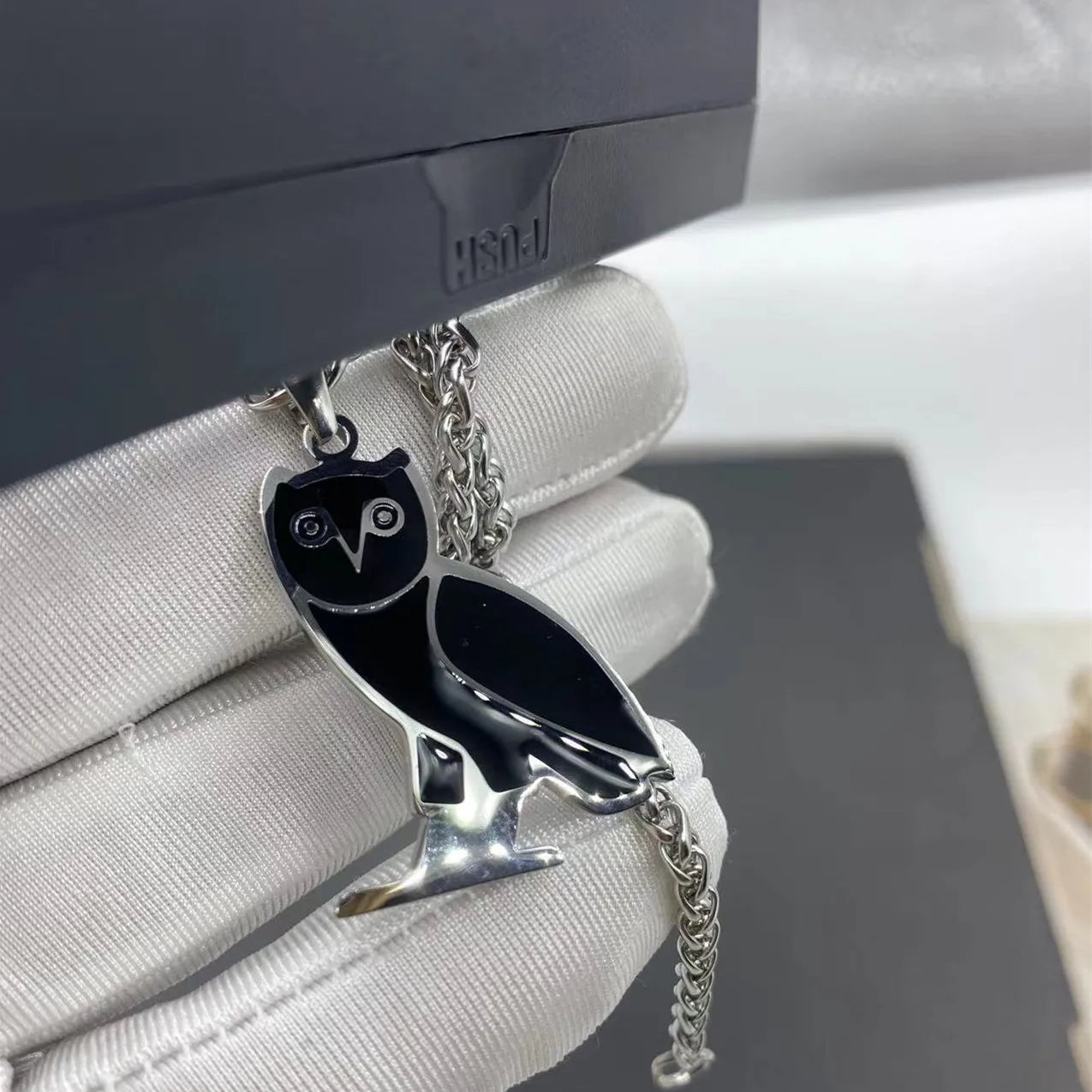 Collar OVO Drake